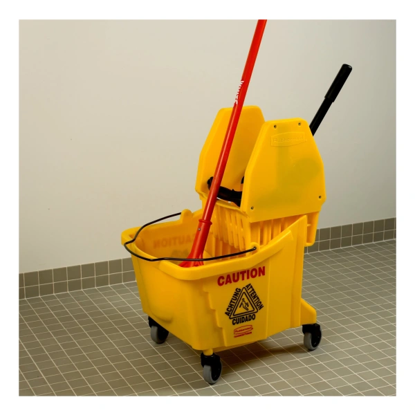3M™ 8L Concentrated General Purpose Cleaner, 67.6 Oz Bottle